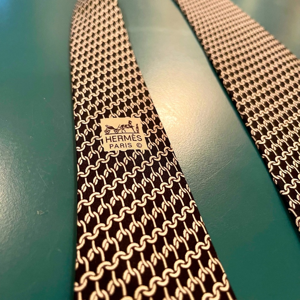 Hermès silk tie